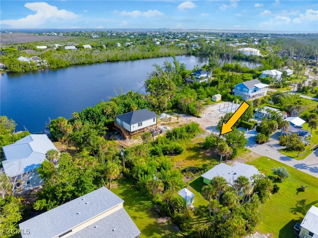967 Fitzhugh Street Sanibel FL 33957