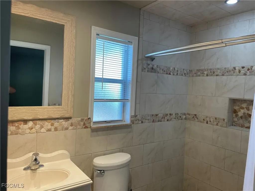 6335 Hofstra Court W Fort Myers FL 33919