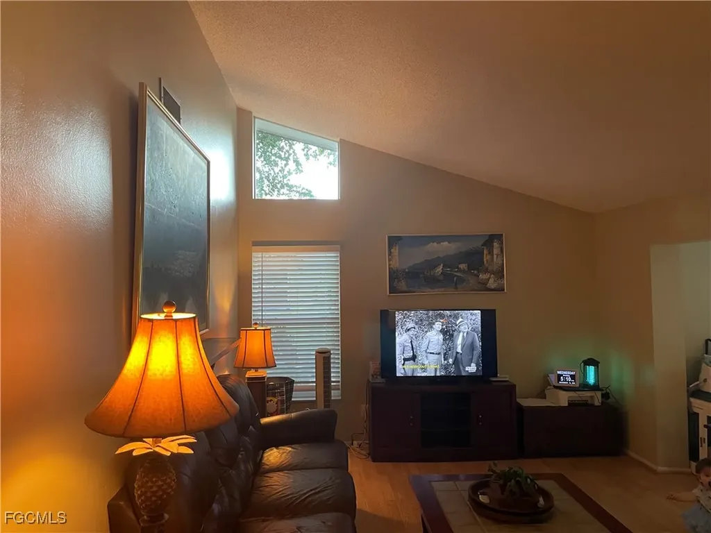 6335 Hofstra Court W Fort Myers FL 33919