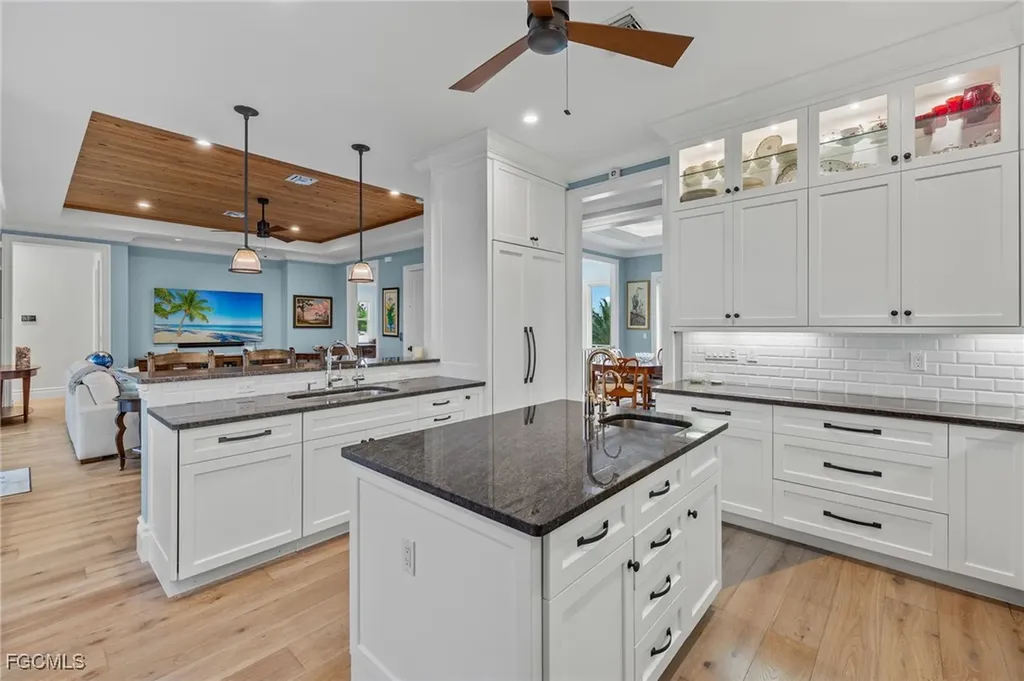 4988 Joewood Drive Sanibel FL 33957