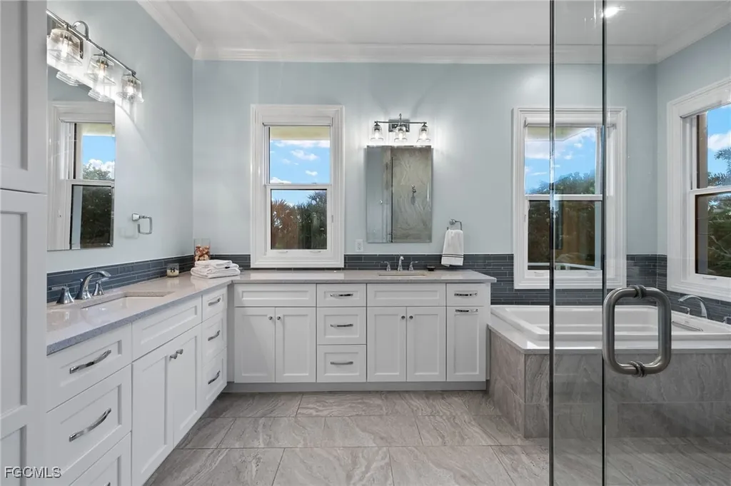 4988 Joewood Drive Sanibel FL 33957