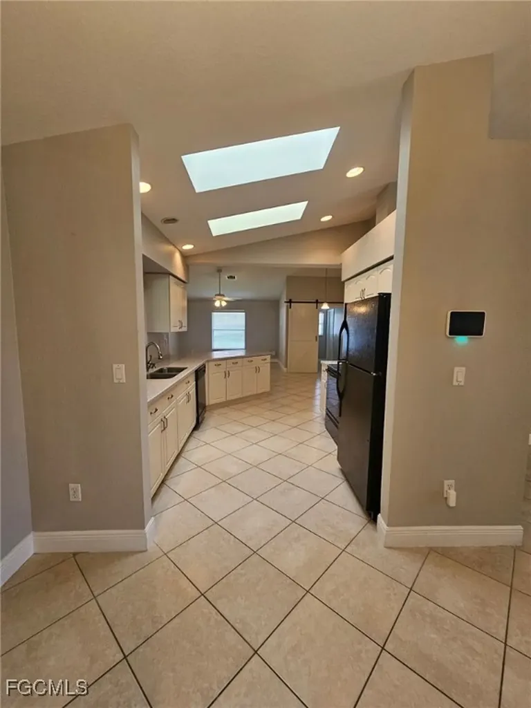 171 SE 21st Terrace Cape Coral FL 33990