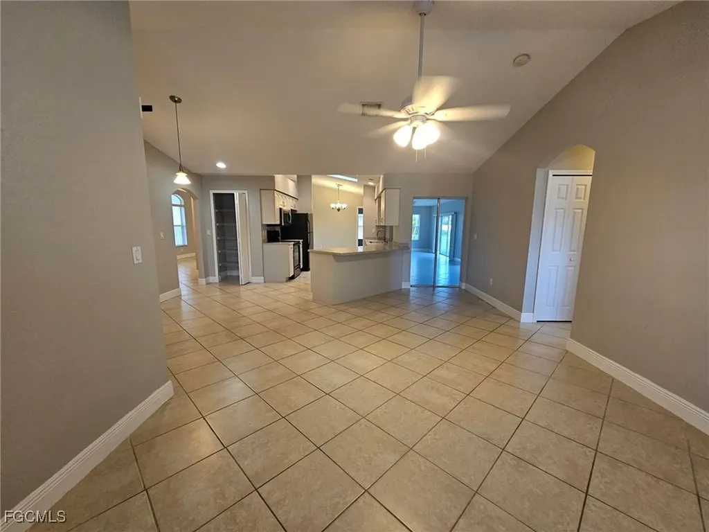 171 SE 21st Terrace Cape Coral FL 33990