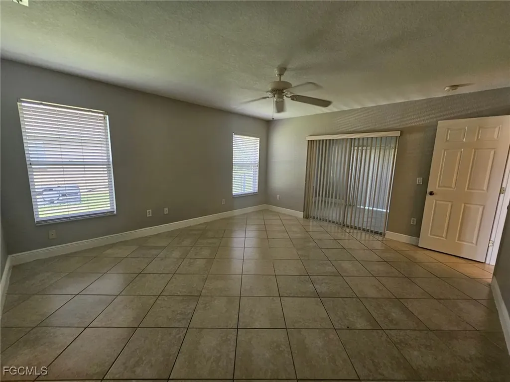 171 SE 21st Terrace Cape Coral FL 33990