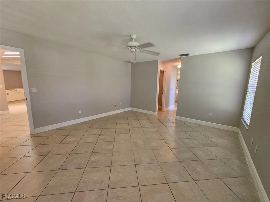 171 SE 21st Terrace Cape Coral FL 33990