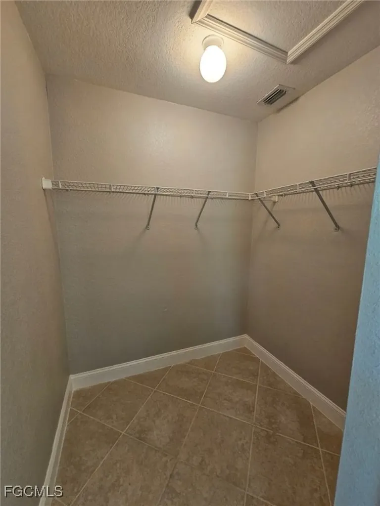 171 SE 21st Terrace Cape Coral FL 33990