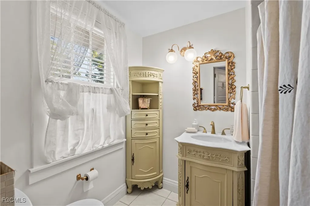 3235 Avocado Drive Fort Myers FL 33901