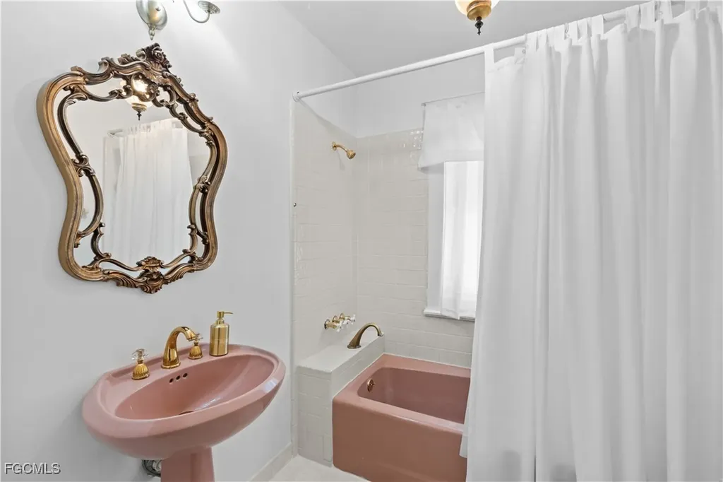 3235 Avocado Drive Fort Myers FL 33901