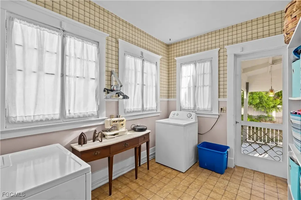 3235 Avocado Drive Fort Myers FL 33901