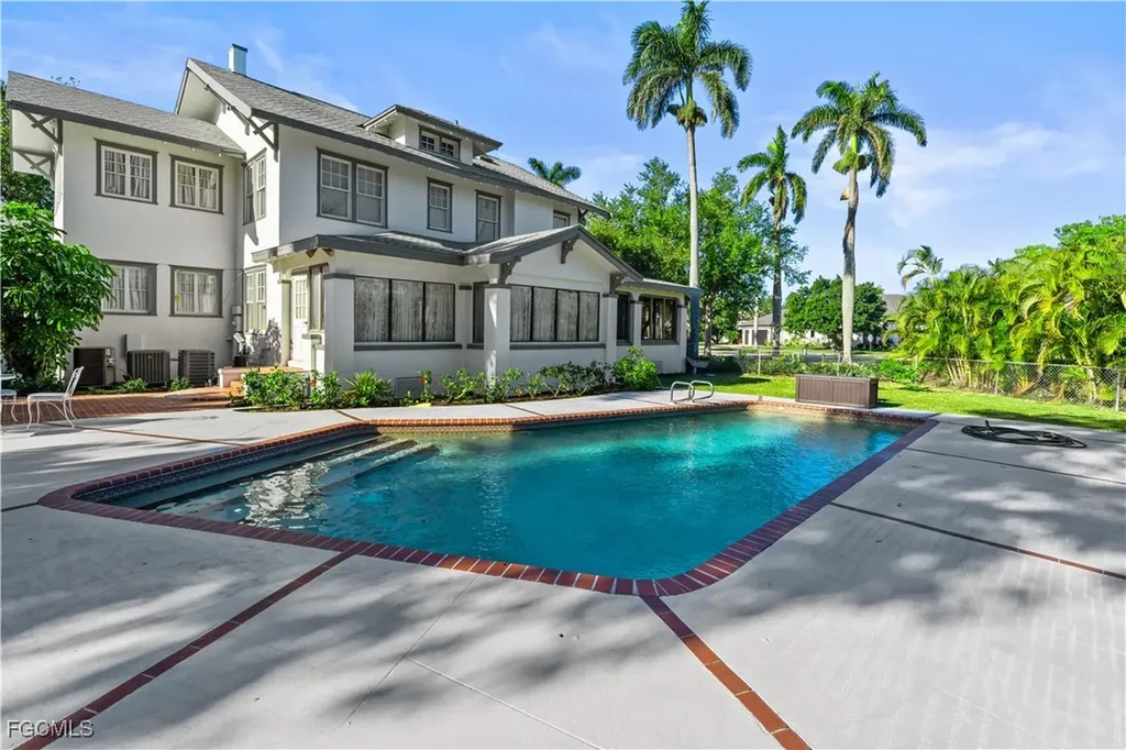 3235 Avocado Drive Fort Myers FL 33901