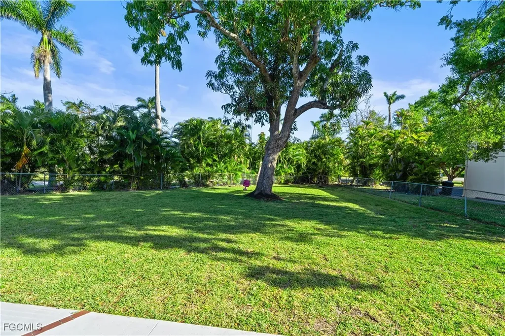 3235 Avocado Drive Fort Myers FL 33901