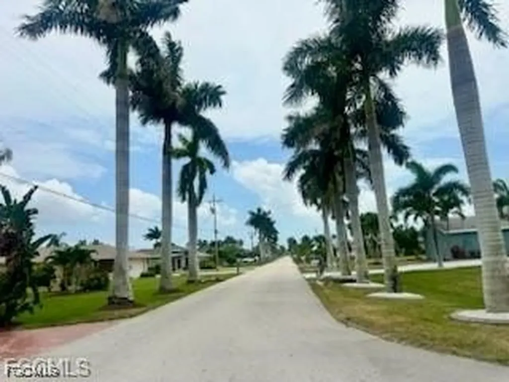 4918 Sorrento Court Cape Coral FL 33904