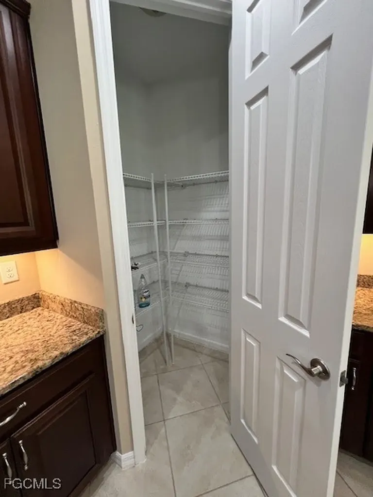 1819 SW 39th Terrace Cape Coral FL 33914