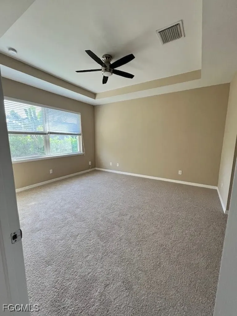 1819 SW 39th Terrace Cape Coral FL 33914
