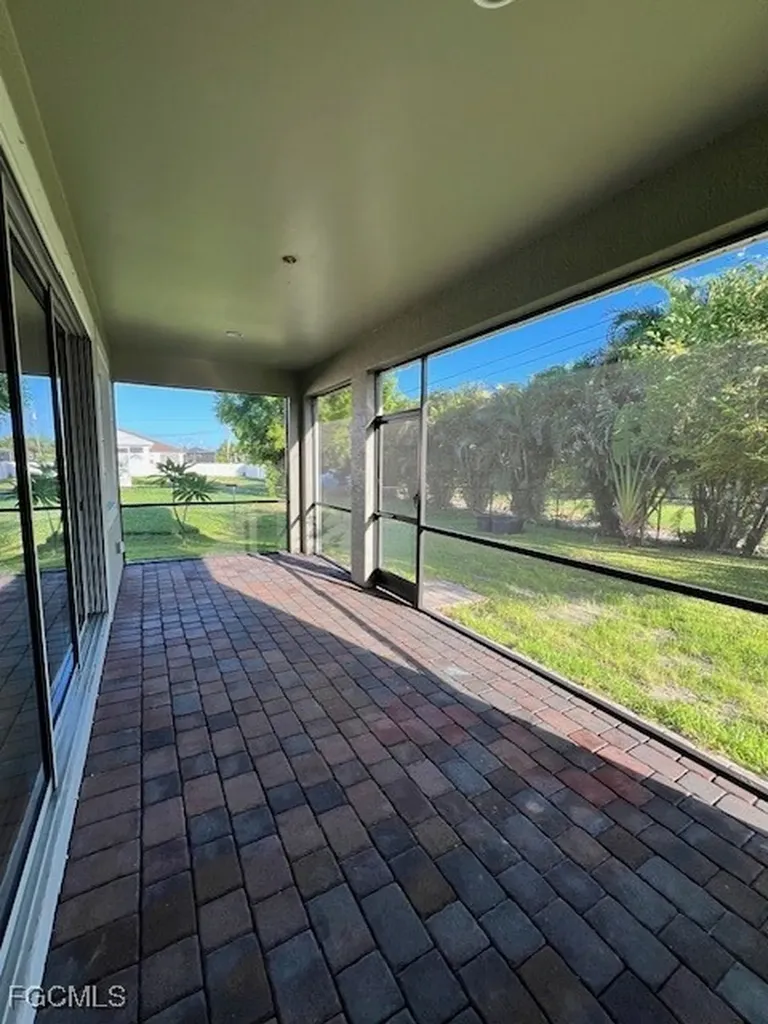 1819 SW 39th Terrace Cape Coral FL 33914