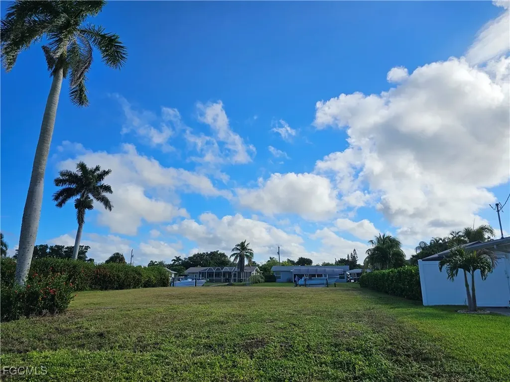 5275 Tiffany Court Cape Coral FL 33904