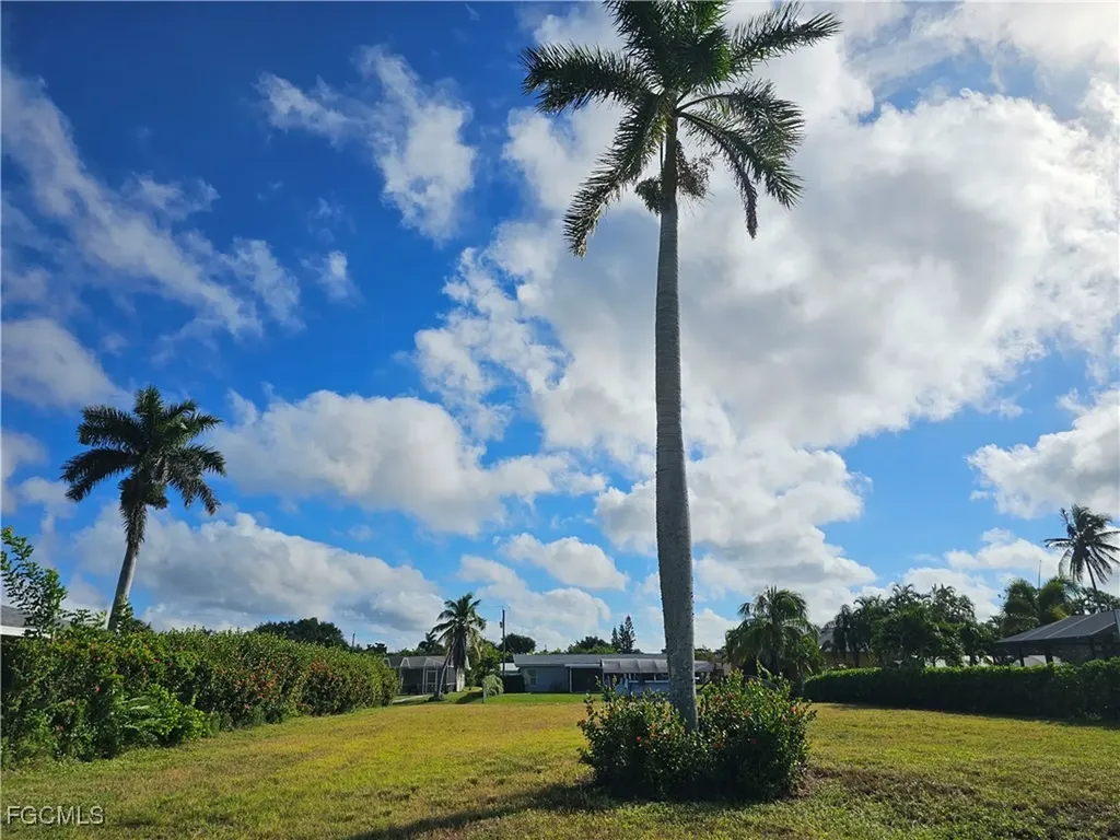 5275 Tiffany Court Cape Coral FL 33904