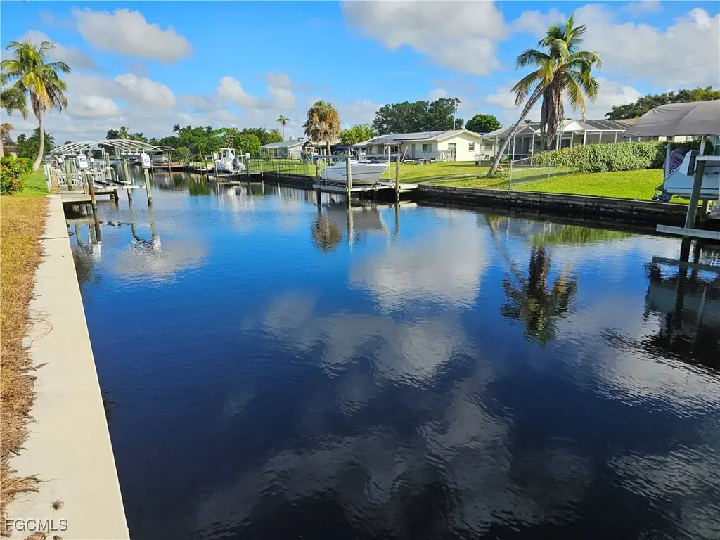 5275 Tiffany Court Cape Coral FL 33904