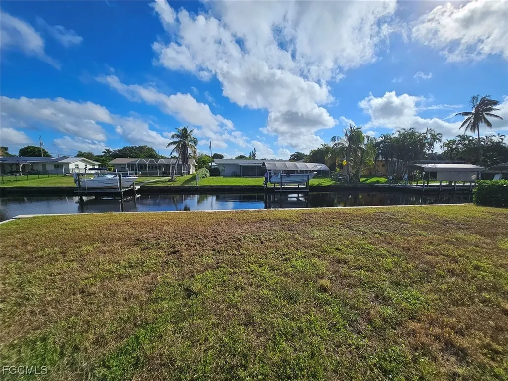 5275 Tiffany Court Cape Coral FL 33904