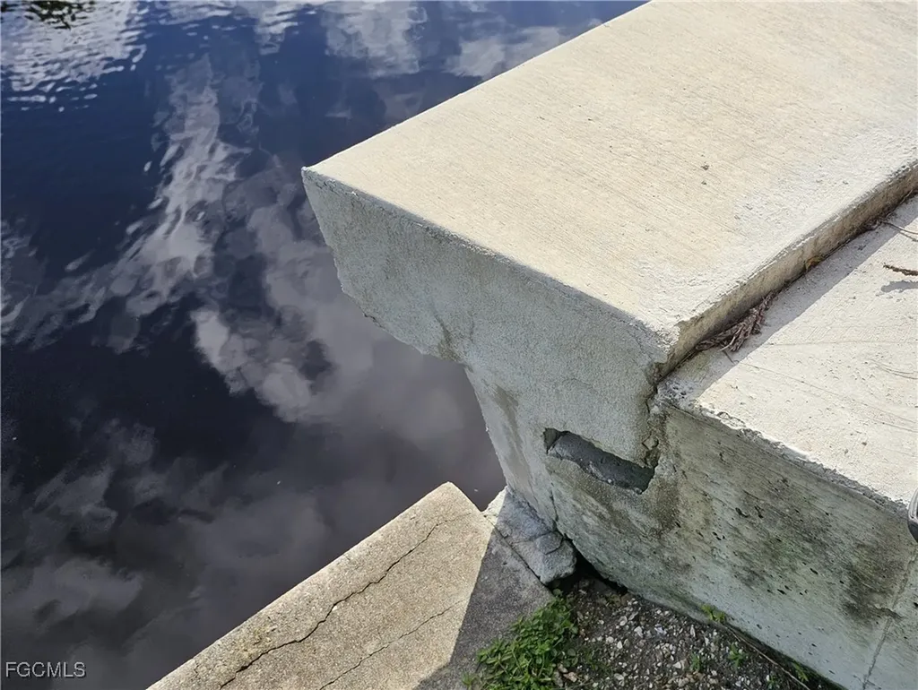 5275 Tiffany Court Cape Coral FL 33904