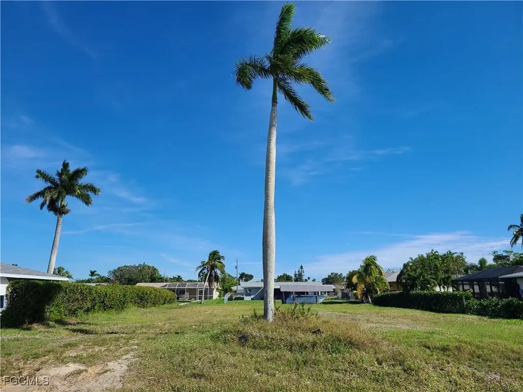 5275 Tiffany Court Cape Coral FL 33904