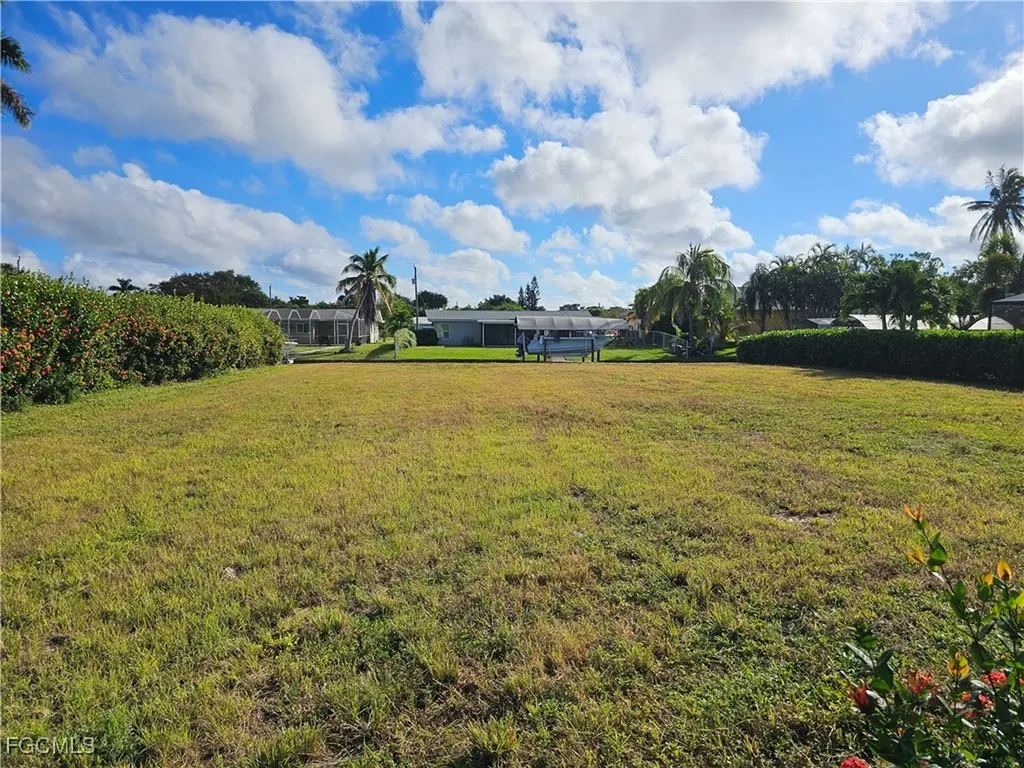 5275 Tiffany Court Cape Coral FL 33904