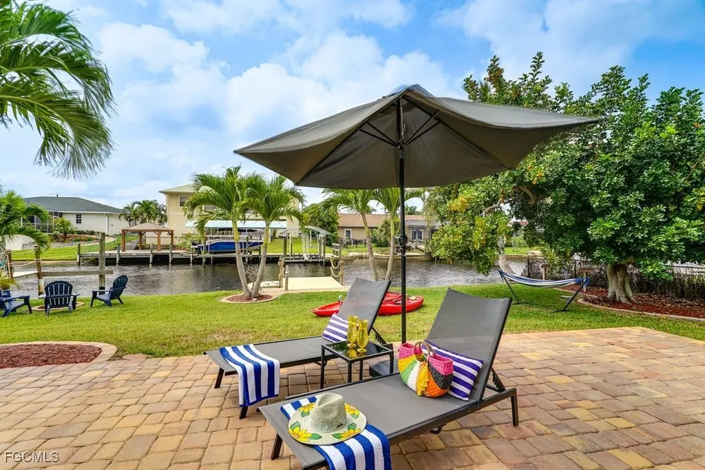 6359 Plumosa Avenue Fort Myers FL 33908