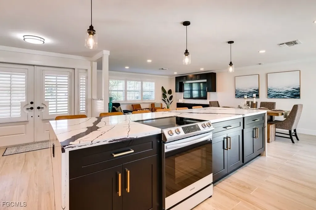 6359 Plumosa Avenue Fort Myers FL 33908