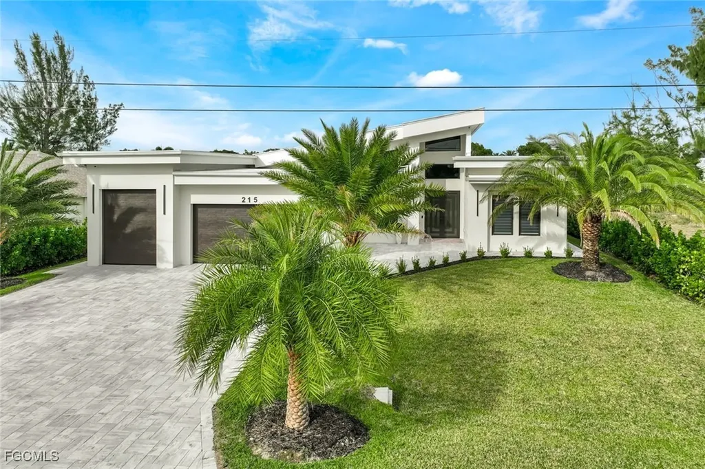 215 SE 28th Terrace Cape Coral FL 33904