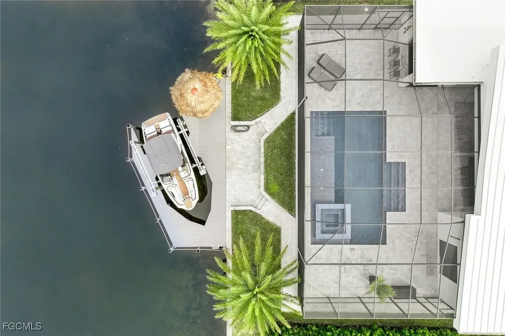 215 SE 28th Terrace Cape Coral FL 33904