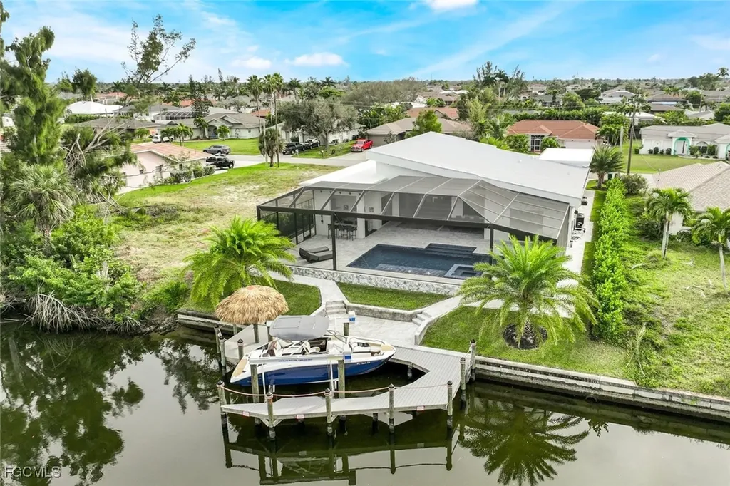 215 SE 28th Terrace Cape Coral FL 33904
