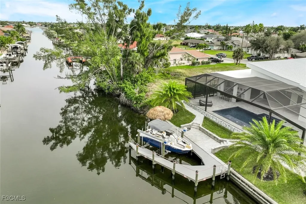 215 SE 28th Terrace Cape Coral FL 33904