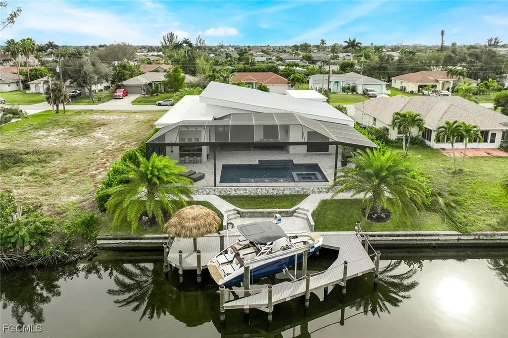 215 SE 28th Terrace Cape Coral FL 33904