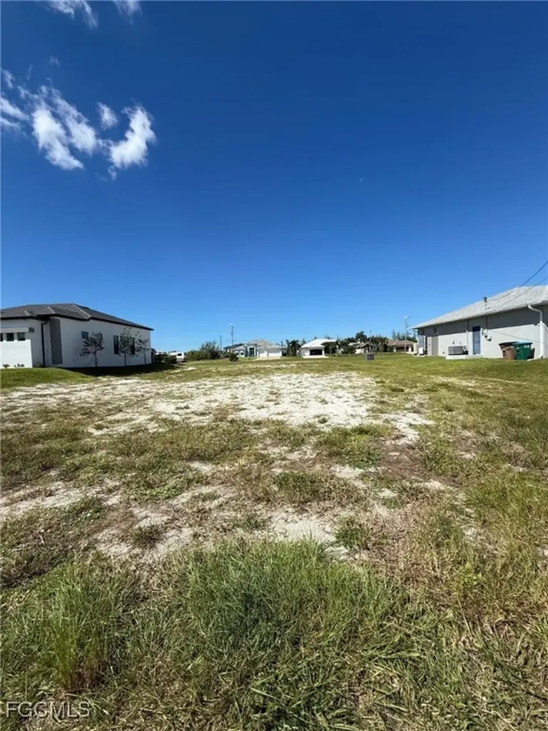 602 NW 38th Avenue Cape Coral FL 33993