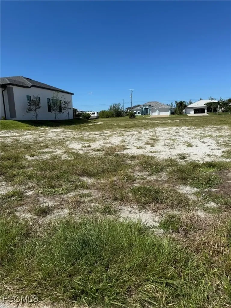 602 NW 38th Avenue Cape Coral FL 33993