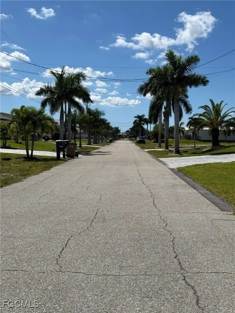 602 NW 38th Avenue Cape Coral FL 33993