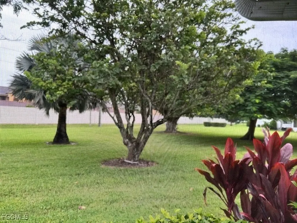 1237 Myerlee Country Club Boulevard Fort Myers FL 33919