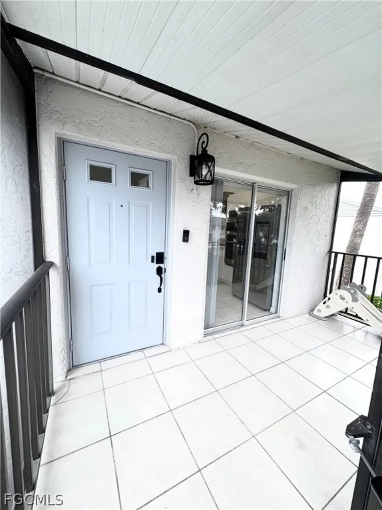 4079 Northlight Drive Naples FL 34112