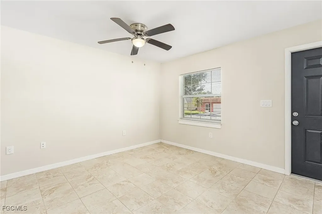14962 Wise Way Fort Myers FL 33905