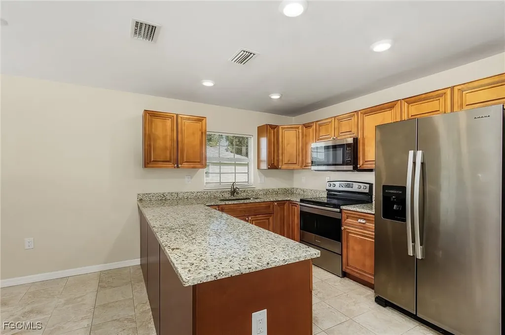 14962 Wise Way Fort Myers FL 33905