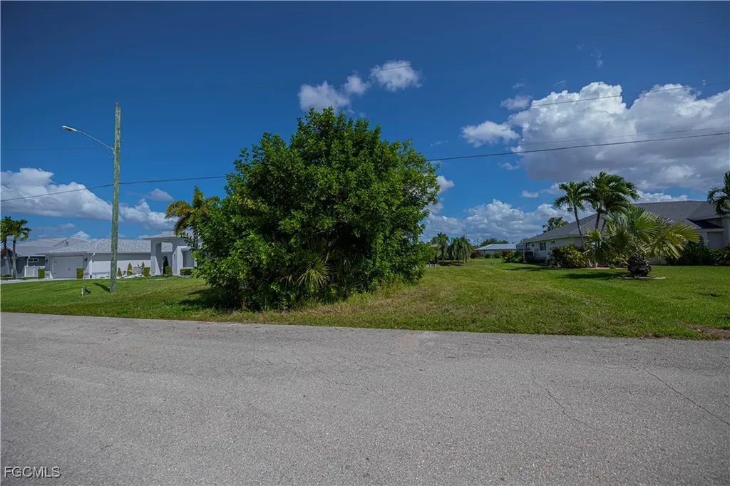 3725 SE 13th Avenue Cape Coral FL 33904