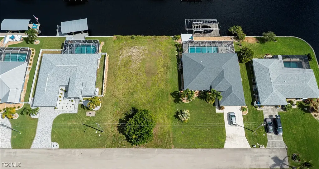 3725 SE 13th Avenue Cape Coral FL 33904