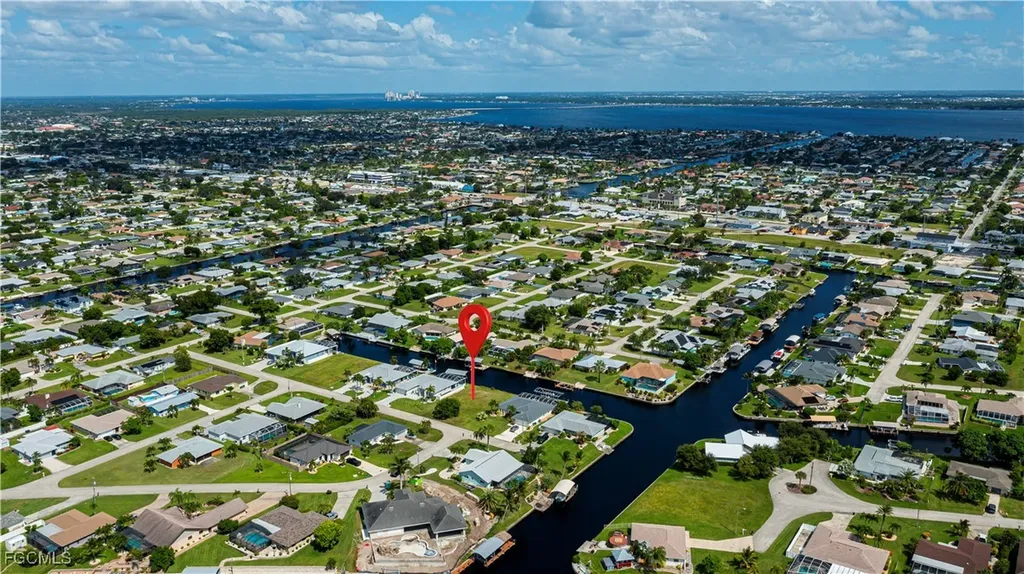 3725 SE 13th Avenue Cape Coral FL 33904