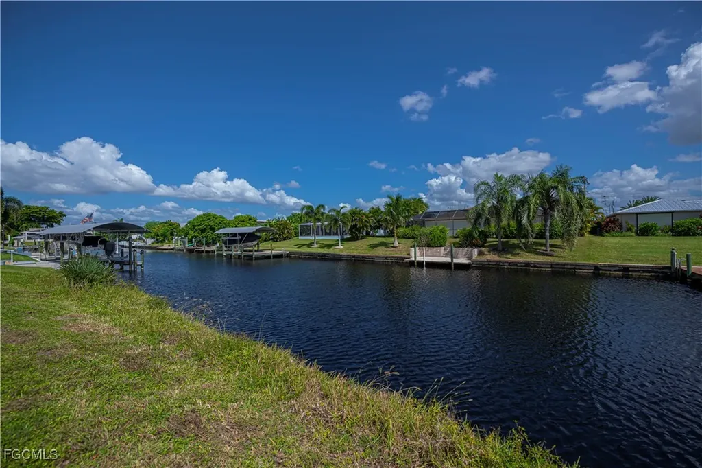 3725 SE 13th Avenue Cape Coral FL 33904