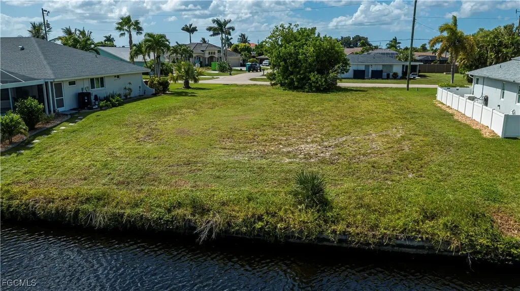 3725 SE 13th Avenue Cape Coral FL 33904