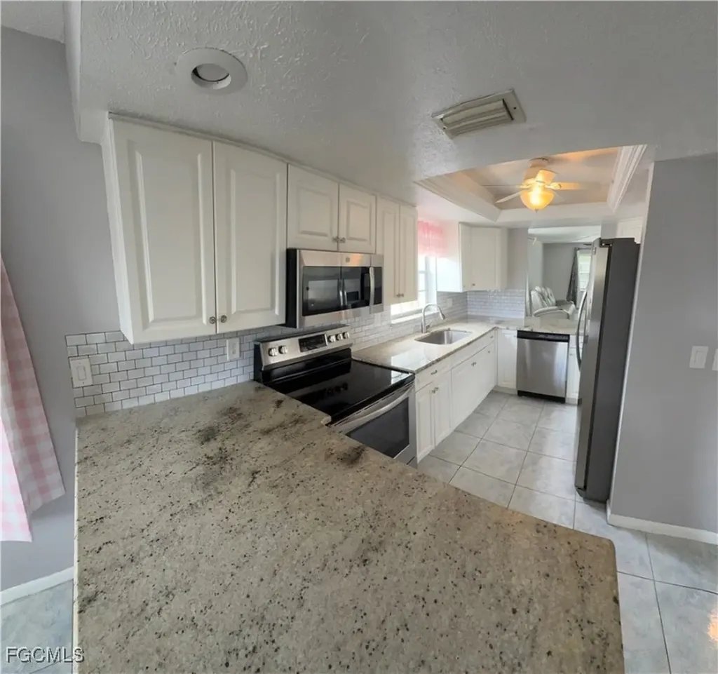 215 SE 15th Place Cape Coral FL 33990