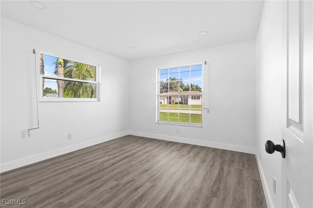 2014 SE 12th Terrace Cape Coral FL 33990