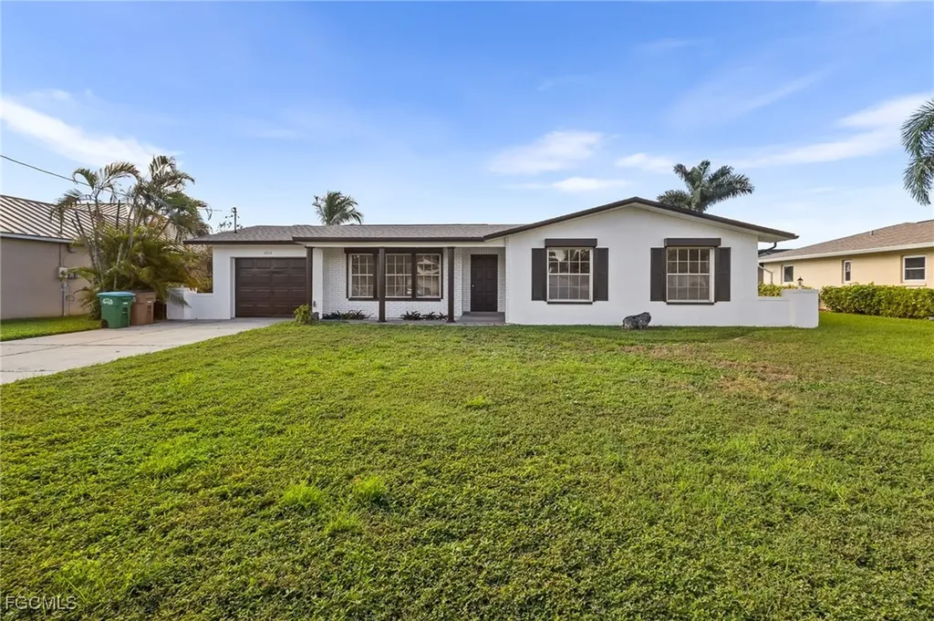 2014 SE 12th Terrace Cape Coral FL 33990