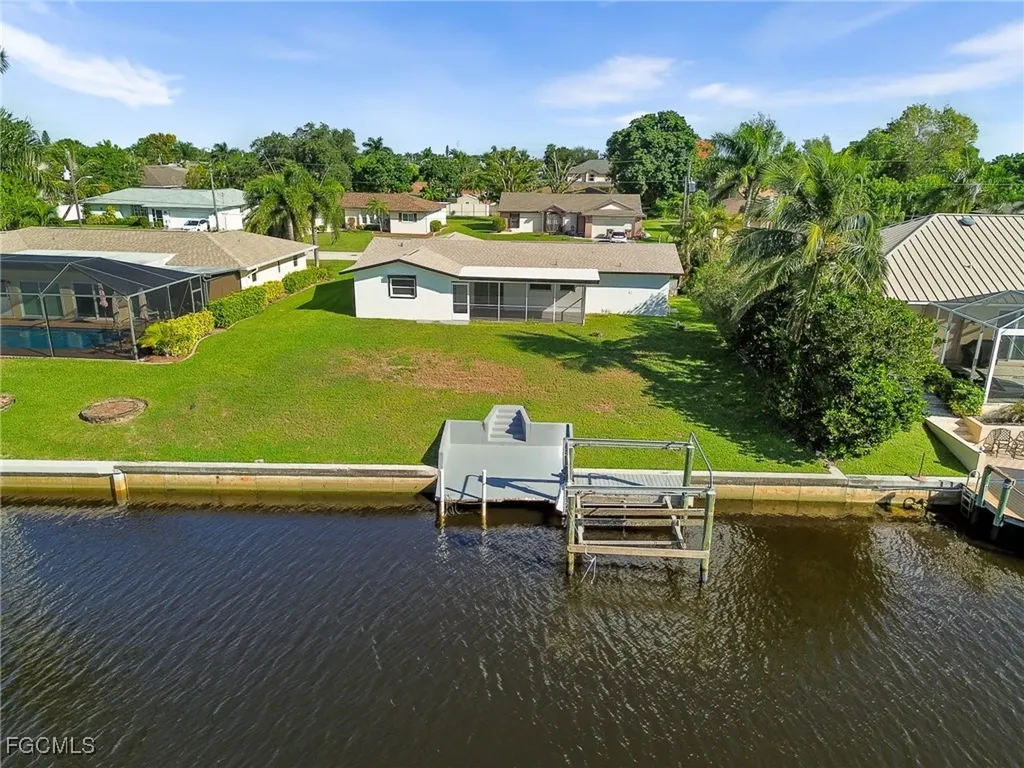 2014 SE 12th Terrace Cape Coral FL 33990