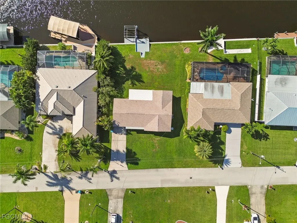 2014 SE 12th Terrace Cape Coral FL 33990
